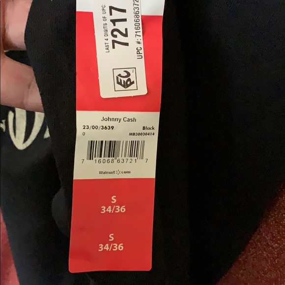 Jonny Cash’s T-shirts - Picture 4 of 4